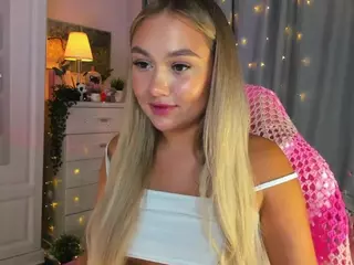 Loneve's Live Sex Cam Show