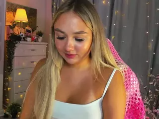 Loneve's Live Sex Cam Show