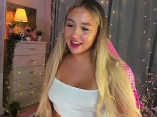 Loneve's Live Sex Cam Show