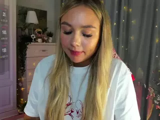 Loneve's Live Sex Cam Show