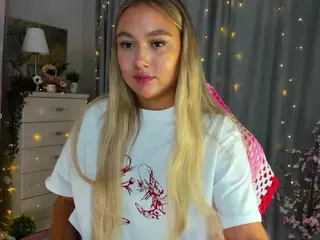 Loneve's Live Sex Cam Show