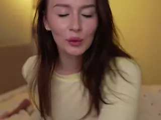 mia-cloudy's Live Sex Cam Show