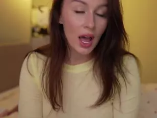 mia-cloudy's Live Sex Cam Show