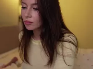 mia-cloudy's Live Sex Cam Show
