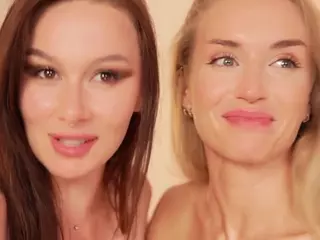 mia-cloudy's Live Sex Cam Show