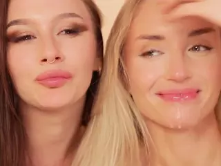 mia-cloudy's Live Sex Cam Show