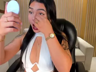 AlanaFord's Live Sex Cam Show