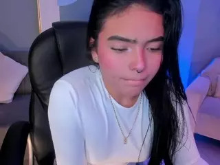 AlanaFord's Live Sex Cam Show