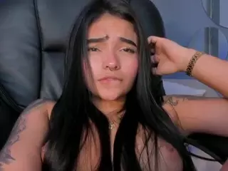 AlanaFord's Live Sex Cam Show