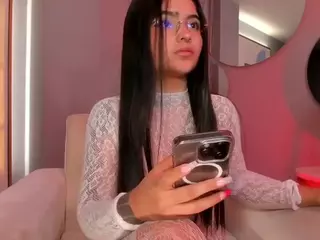 AlanaFord's Live Sex Cam Show