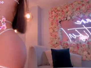 BellaClark's Live Sex Cam Show