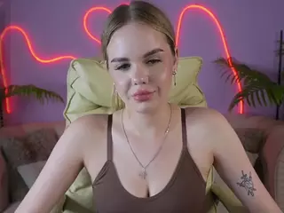 EvaCrush's Live Sex Cam Show