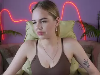 EvaCrush's Live Sex Cam Show