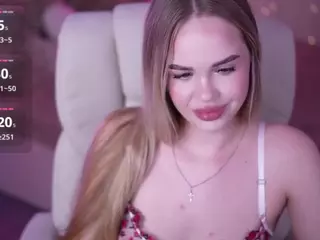 EvaCrush's Live Sex Cam Show