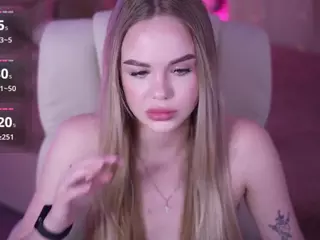 EvaCrush's Live Sex Cam Show