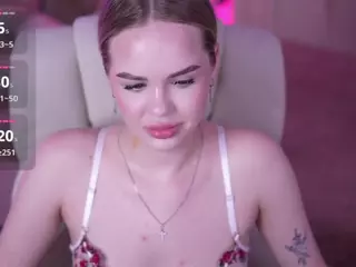 EvaCrush's Live Sex Cam Show