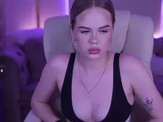 EvaCrush's Live Sex Cam Show