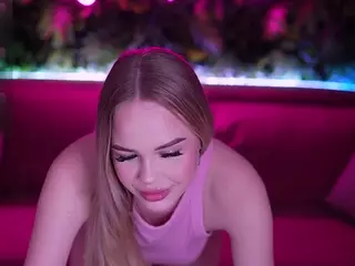 EvaCrush's Live Sex Cam Show