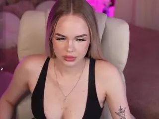 EvaCrush's Live Sex Cam Show