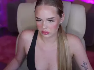 EvaCrush's Live Sex Cam Show