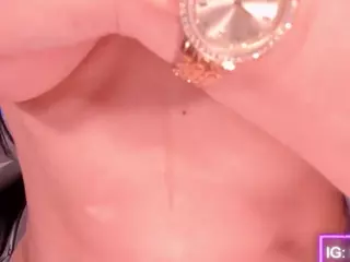 IvyJonesx's Live Sex Cam Show