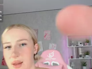 Cassie Reed's Live Sex Cam Show