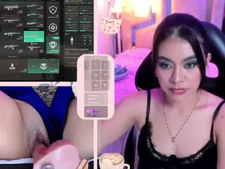 LeahVega's Live Sex Cam Show