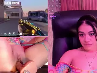 LeahVega's Live Sex Cam Show