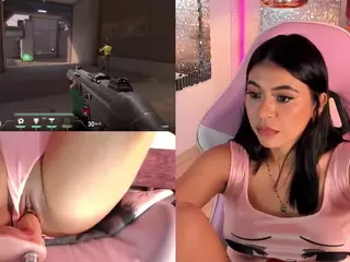 LeahVega's Live Sex Cam Show