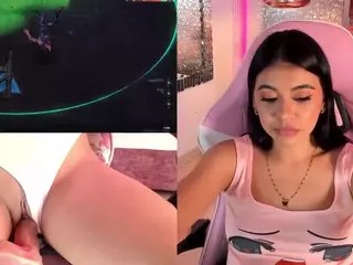 LeahVega's Live Sex Cam Show