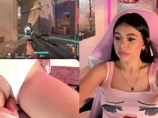 LeahVega's Live Sex Cam Show