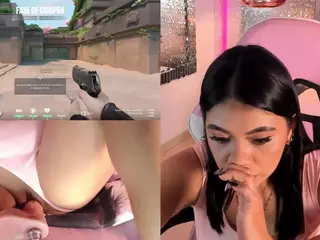 LeahVega's Live Sex Cam Show