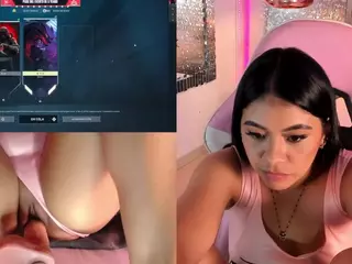 LeahVega's Live Sex Cam Show