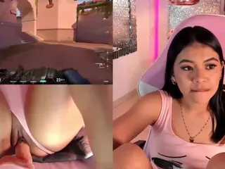 LeahVega's Live Sex Cam Show