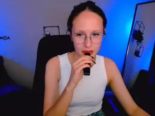 mona-cloud's Live Sex Cam Show