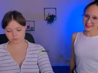 mona-cloud's Live Sex Cam Show