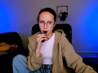 mona-cloud's Live Sex Cam Show