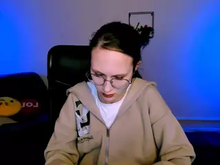 mona-cloud's Live Sex Cam Show
