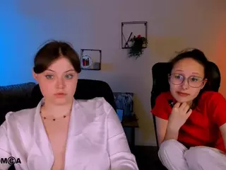 mona-cloud's Live Sex Cam Show
