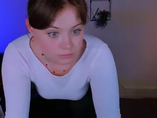 mona-cloud's Live Sex Cam Show