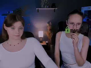 mona-cloud's Live Sex Cam Show