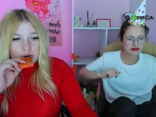 mona-cloud's Live Sex Cam Show