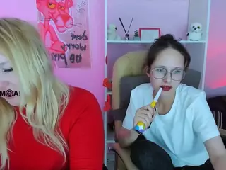 mona-cloud's Live Sex Cam Show