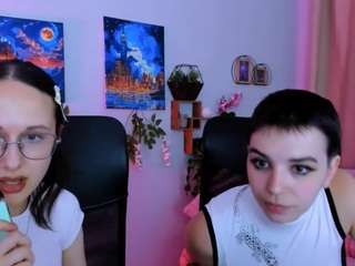 Live cam show with mona-cloud