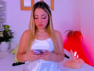 PatyLawrence's Live Sex Cam Show