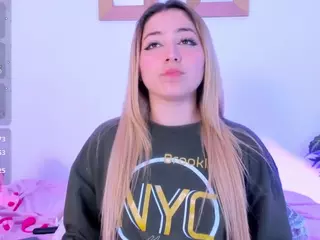 PatyLawrence's Live Sex Cam Show