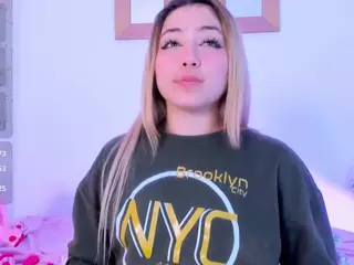 PatyLawrence's Live Sex Cam Show