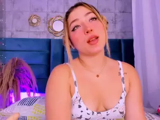 PatyLawrence's Live Sex Cam Show