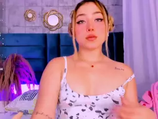 PatyLawrence's Live Sex Cam Show