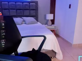 Catalinaa-Santana's Live Sex Cam Show
